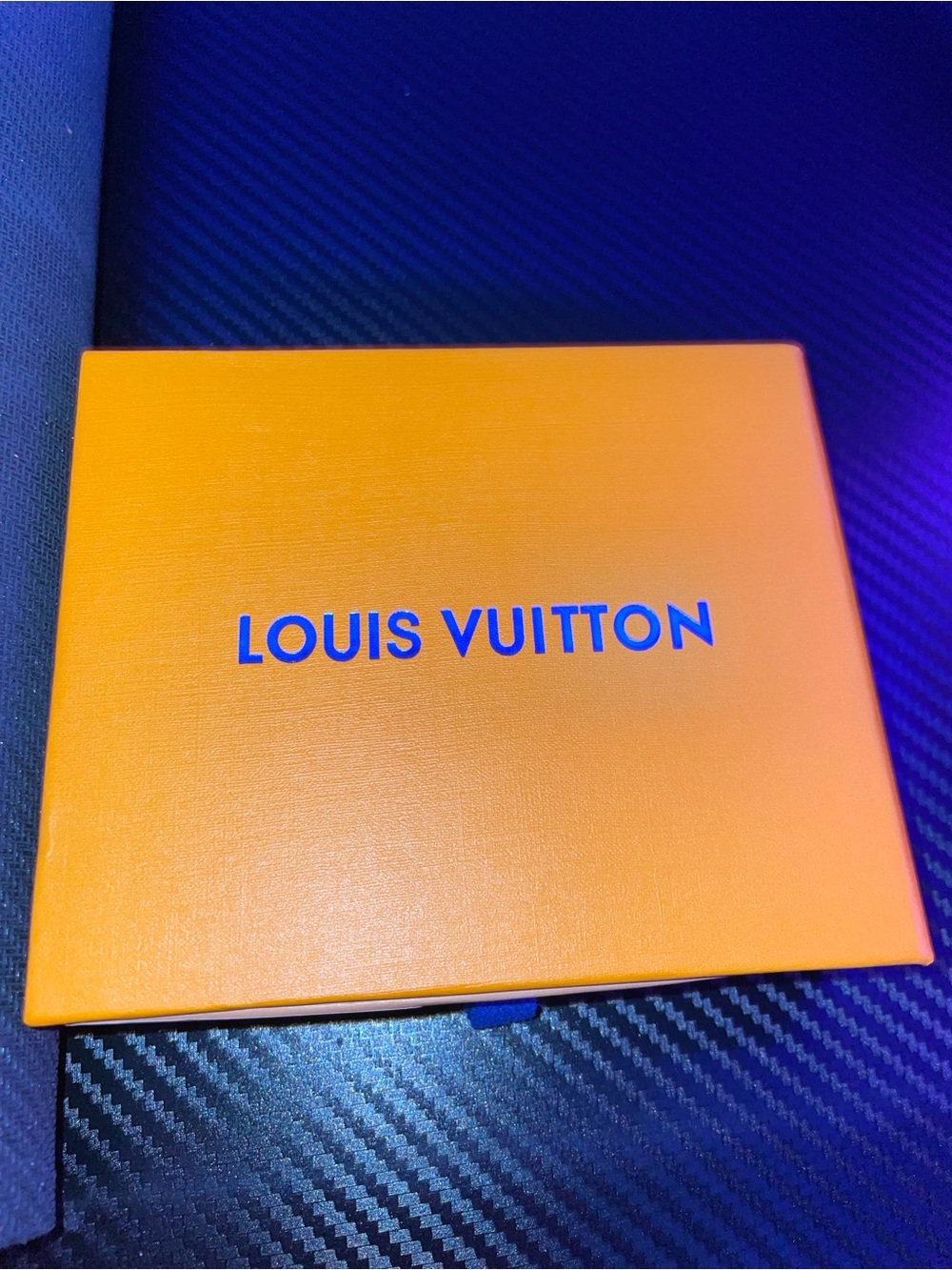 Louis Vuitton Black Monogram Embossed Leather Card & Key Holder - Picture 2 of 6